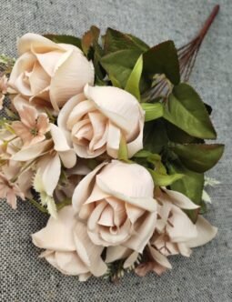 11 forks rose buds mixed bouquet